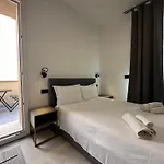 Pensión Dolmen 3*